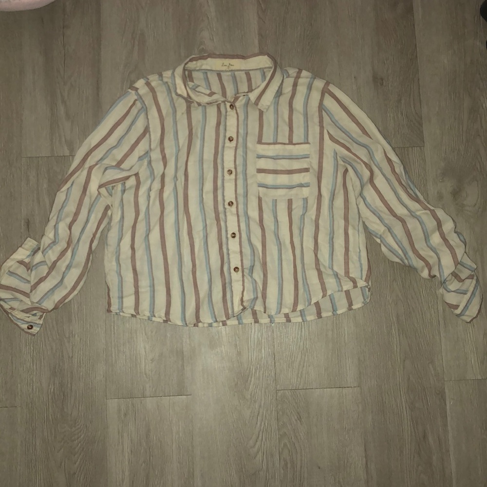 button up striped shirt.✨